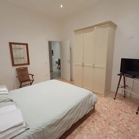 Vicino Al Mare E La Pineta Di Viareggio Villa *