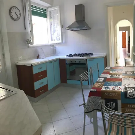 Vicino Al Mare E La Pineta Di Viareggio Villa *